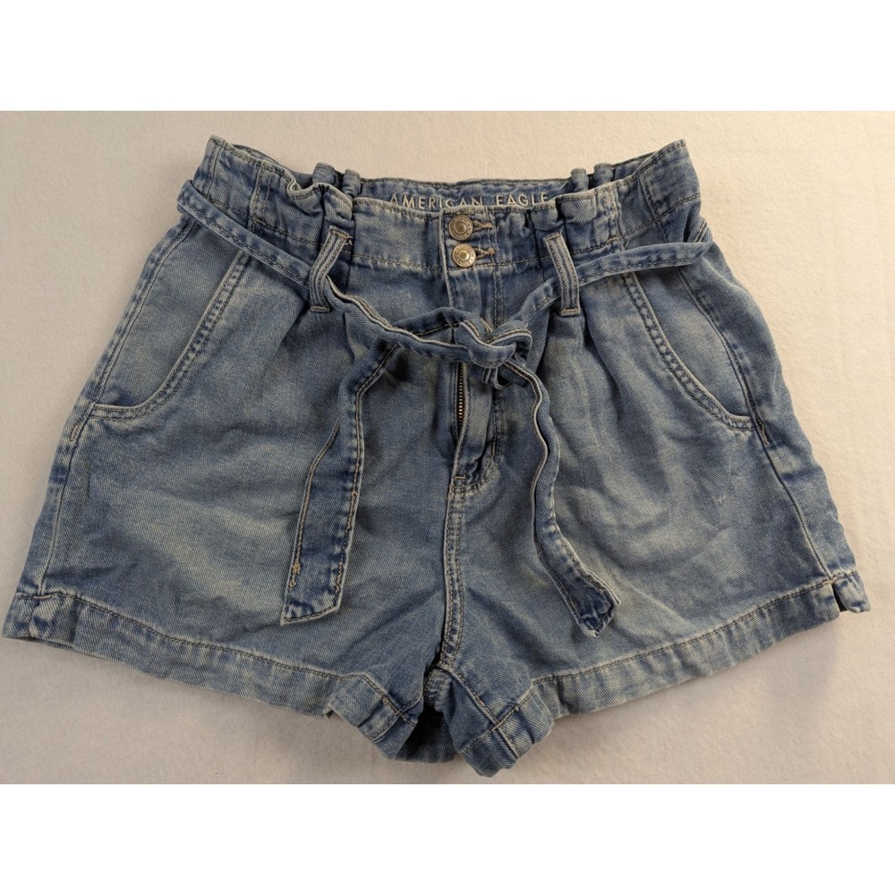 American Eagle Mom Shorts Size 6 Denim High Waisted Rise Tie Belt